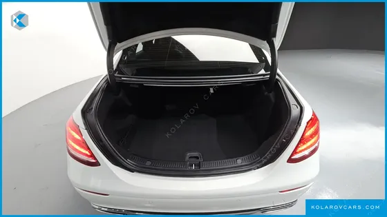 MERCEDES E-CLASS E300 4MATIC EXCLUSIVE