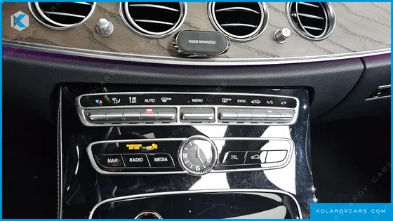 MERCEDES E-CLASS E300 4MATIC EXCLUSIVE