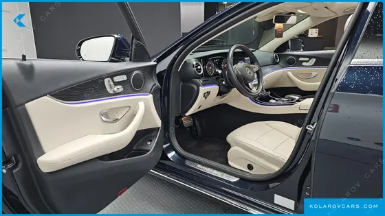 MERCEDES E-CLASS E300 AVANTGARDE