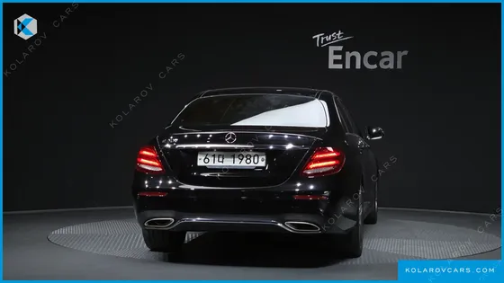 MERCEDES E-CLASS E300 AMG LINE