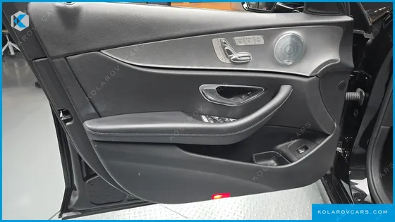 MERCEDES E-CLASS E300 AMG LINE