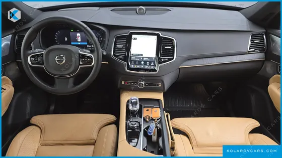 VOLVO XC90 T8 ULTRA BRIGHT HYBRID