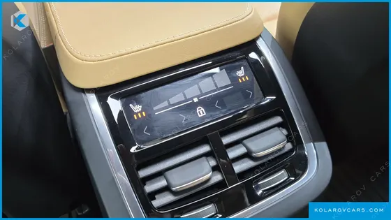 VOLVO XC90 T8 ULTRA BRIGHT HYBRID
