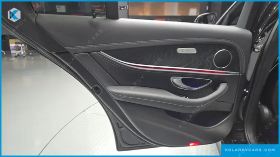 MERCEDES E-CLASS E220D 4MATIC AMG LINE