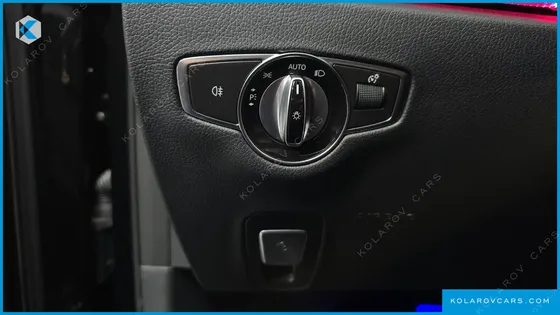 MERCEDES E-CLASS E220D 4MATIC AMG LINE