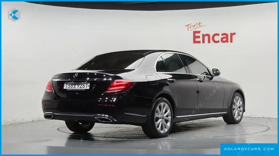 MERCEDES E-CLASS E220D EXCLUSIVE