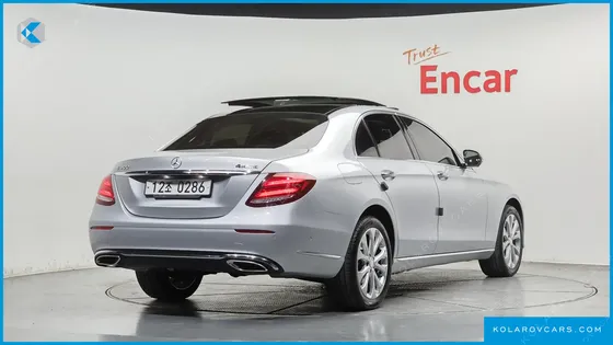 MERCEDES E-CLASS E300 4MATIC EXCLUSIVE