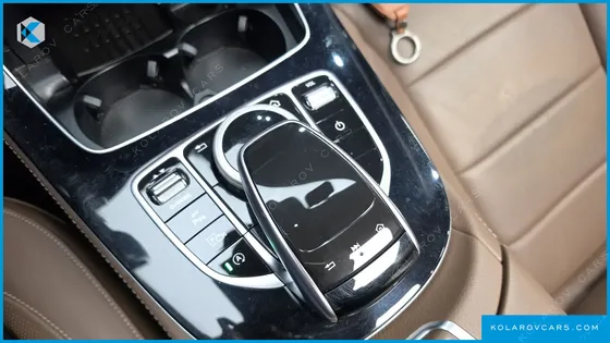 MERCEDES E-CLASS E300 4MATIC AVNATGARDE