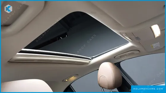 MERCEDES E-CLASS E300 4MATIC AVNATGARDE