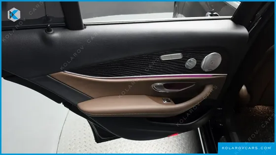 MERCEDES E-CLASS E300 4MATIC AVNATGARDE