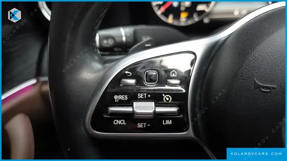 MERCEDES E-CLASS E300 4MATIC AVNATGARDE