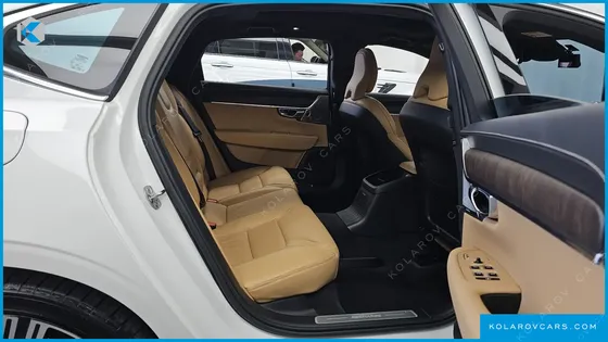VOLVO S90 T8 AWD ULTIMATE BRIGHT