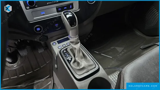 HYUNDAI PORTER II SUPER CABIN LPG