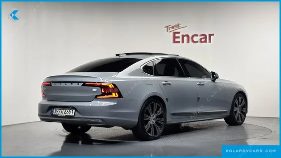 VOLVO S90 T8 AWD ULTIMATE BRIGHT