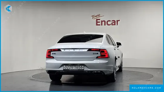 VOLVO S90 D5 AWD INSCRIPTION