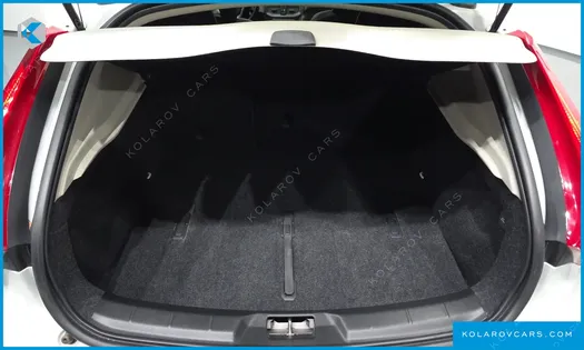 VOLVO V40 D3