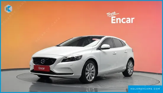 VOLVO V40 D3