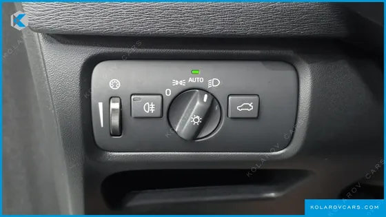 VOLVO V40 D3