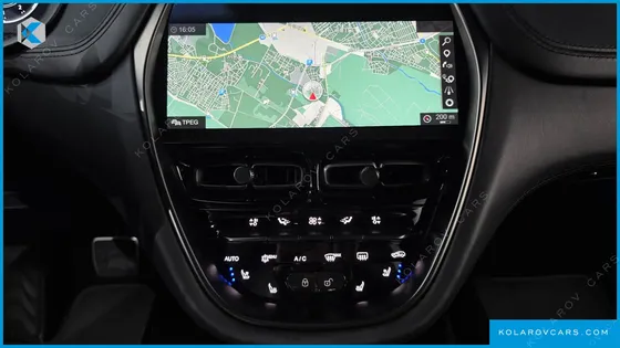 ASTON MARTIN DBX 4.0 V8