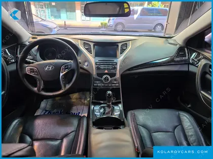 HYUNDAI GRANDEUR HG240 MODERN
