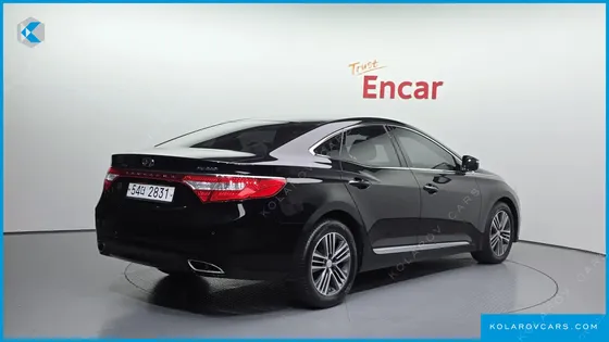 HYUNDAI GRANDEUR HG240 MODERN