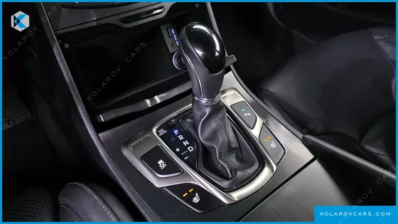 HYUNDAI GRANDEUR HG240 MODERN