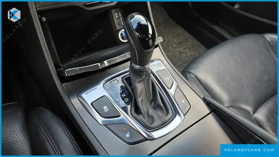 HYUNDAI GRANDEUR HG240 MODERN