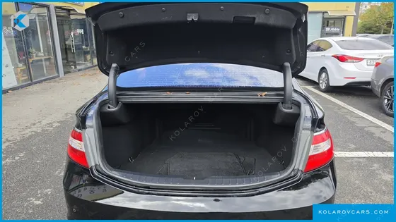 HYUNDAI GRANDEUR HG240 MODERN