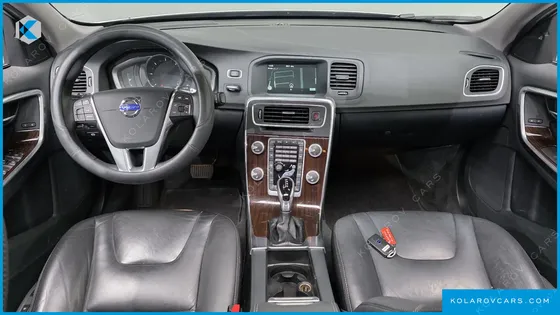 VOLVO S60 D4