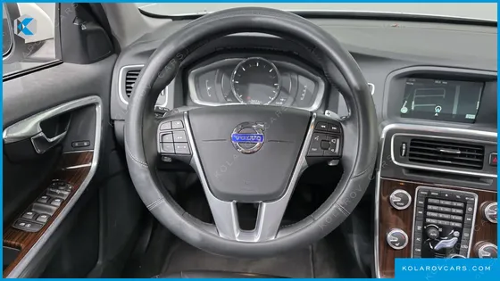 VOLVO S60 D4