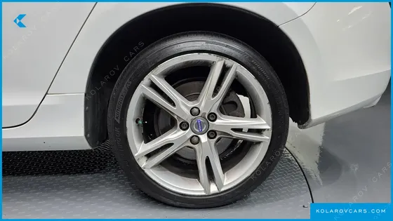VOLVO S60 D4