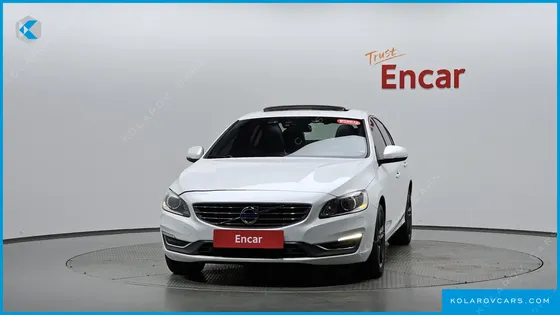 VOLVO S60 D4