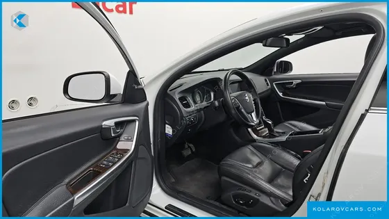 VOLVO S60 D4
