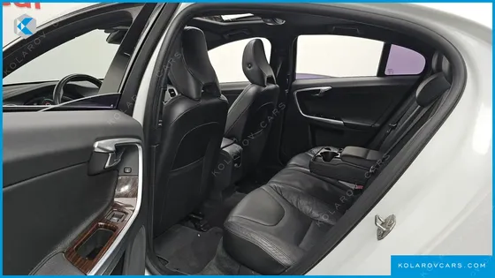 VOLVO S60 D4