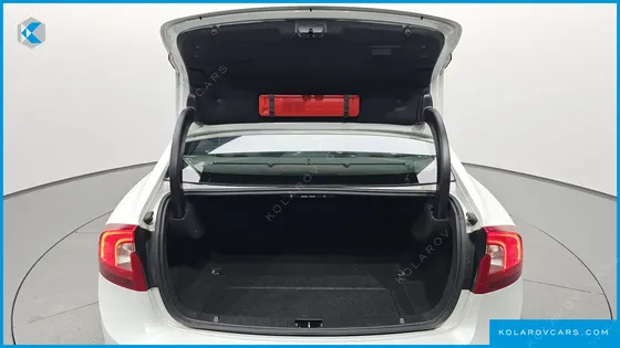 VOLVO S60 D4