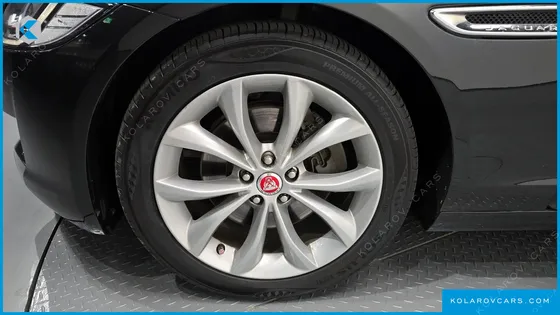JAGUAR XF 20D PORTFOLIO AWD