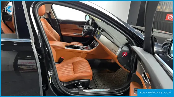 JAGUAR XF 20D PORTFOLIO AWD