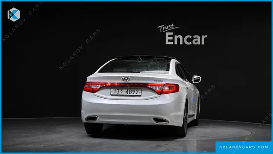 HYUNDAI GRANDEUR HG240 MODERN