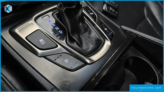 HYUNDAI GRANDEUR HG240 MODERN
