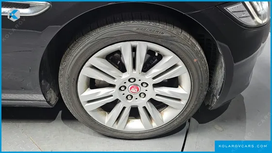 JAGUAR XF 20D PRESTIGE AWD