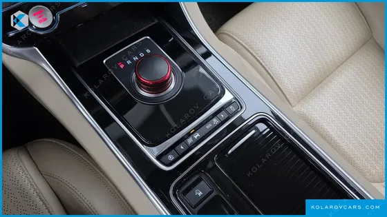 JAGUAR XF 20D PRESTIGE