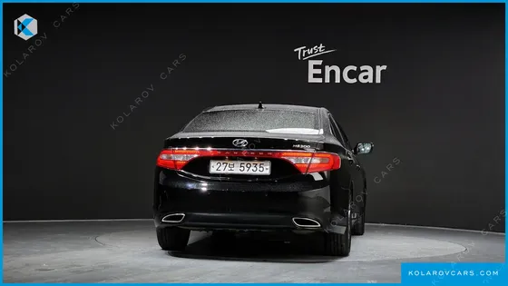 HYUNDAI GRANDEUR HG240 LUXURY