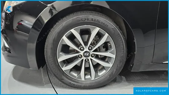 HYUNDAI GRANDEUR HG240 LUXURY