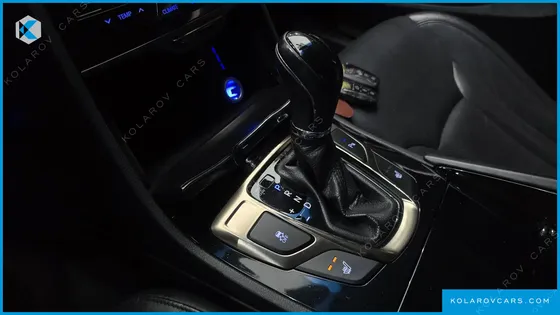HYUNDAI GRANDEUR HG240 LUXURY
