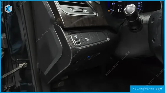 HYUNDAI GRANDEUR HG240 LUXURY