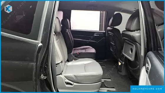 KGM - SSANGYONG KORANDO 4WD LT 9-SEATER