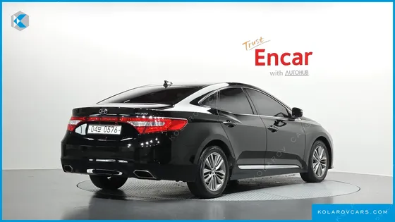 HYUNDAI GRANDEUR HG240 MODERN COLLECTION