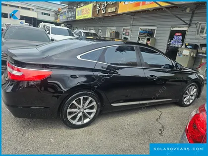 HYUNDAI GRANDEUR HG240 MODERN