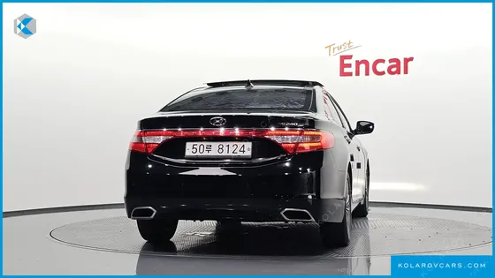 HYUNDAI GRANDEUR HG240 MODERN