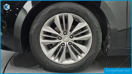 HYUNDAI GRANDEUR HG240 MODERN